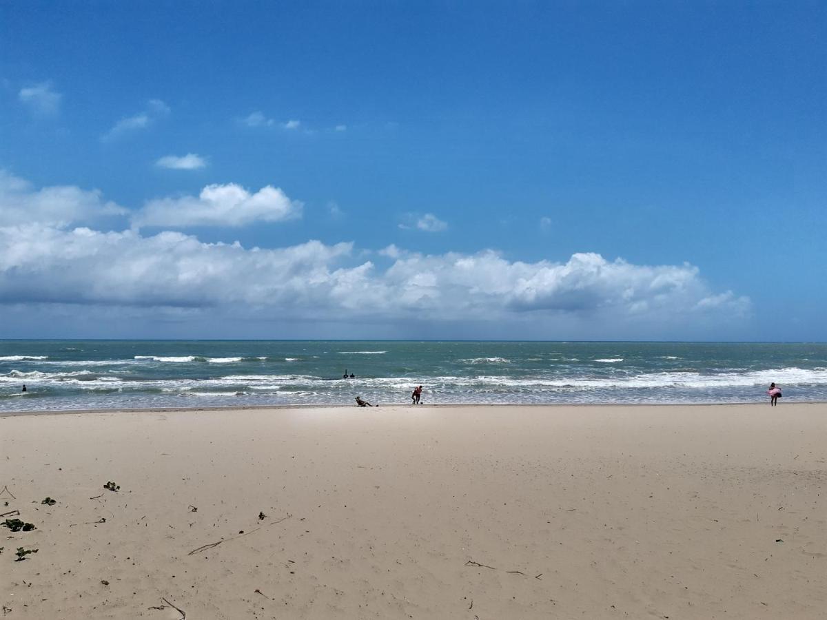 Lar Recife Olinda Praia 1, Na Avenida Boa Viagem Exterior photo